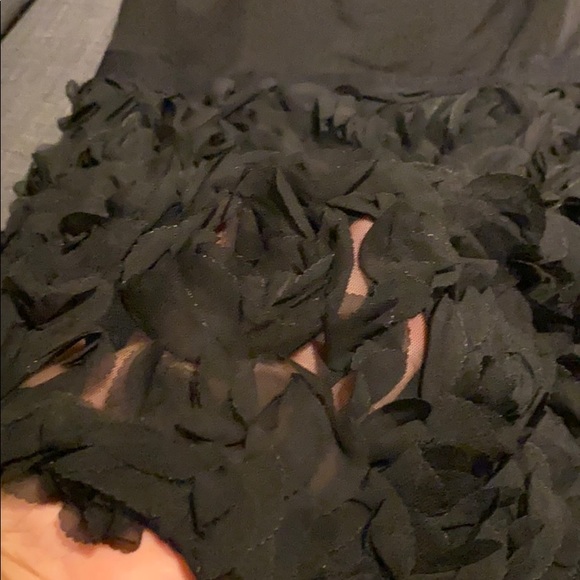 Little black dress 👗 - Picture 3 of 6